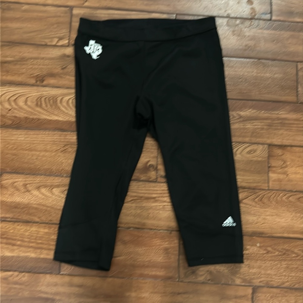 Texas A&M Adidas tech fit Capri leggings waist 34 inseam 17 in great condition
